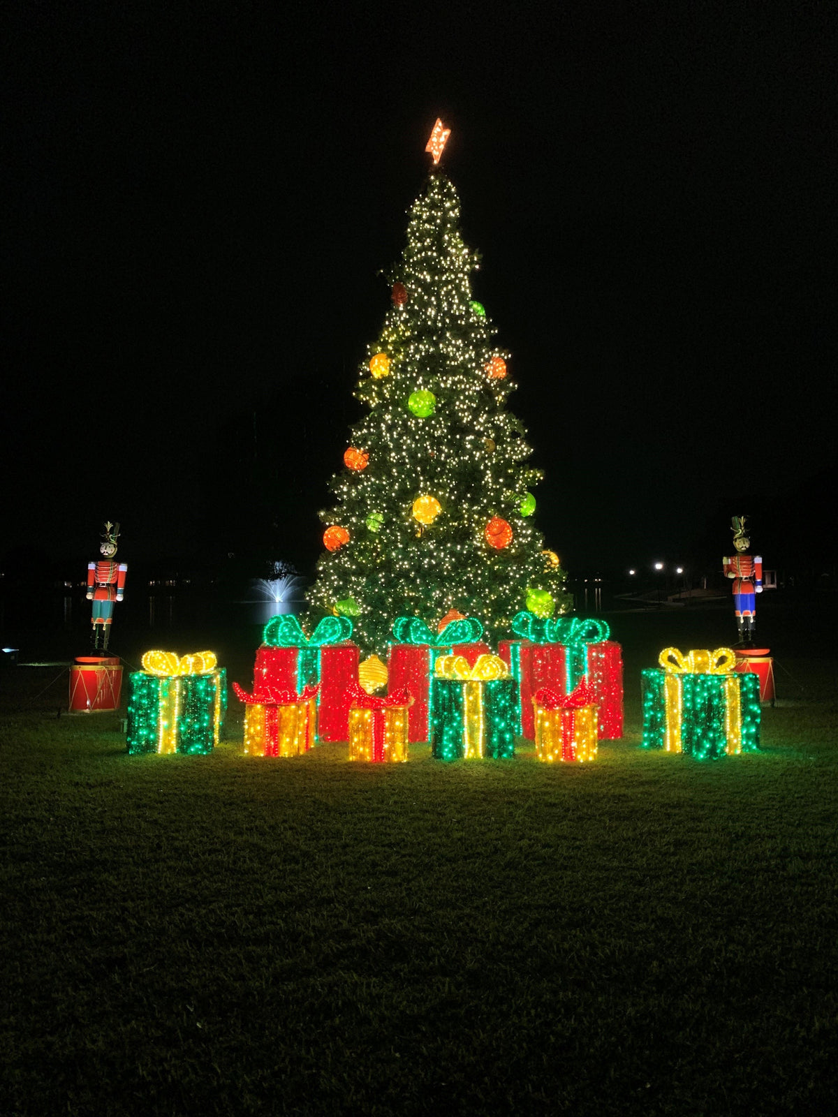 4' Pre-Lit LED Gift Boxes